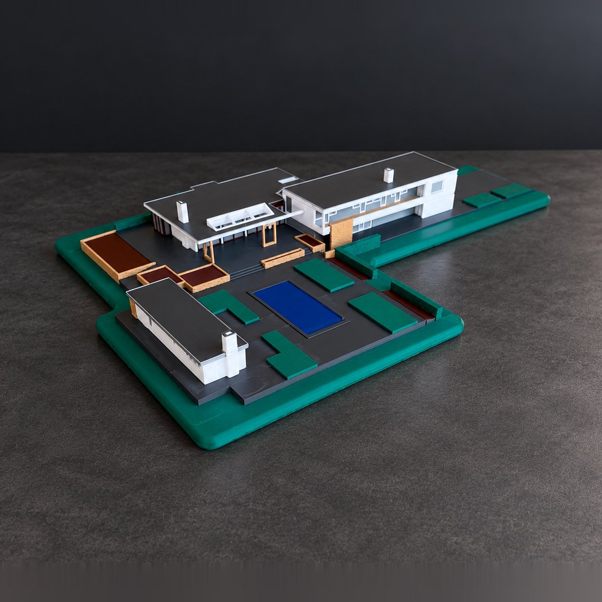 Maquette van een woonvilla met zwembad